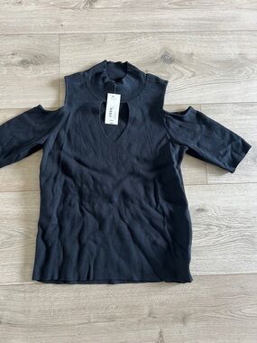 BOLD elements Black Cold-Shoulder Knit Top with Keyhole
